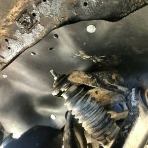 Комплект офроудних пильників моторного відсіку з набором кліпс для Nissan Terrano (1985-1995)