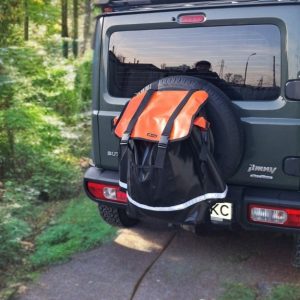 Сумка на запасне колесо на двері багажника