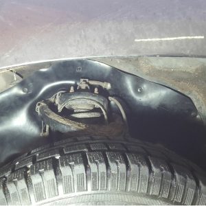 Комплект посиленого брудозахисту моторного відсіку з набором кліпс для Toyota Land Cruiser 200