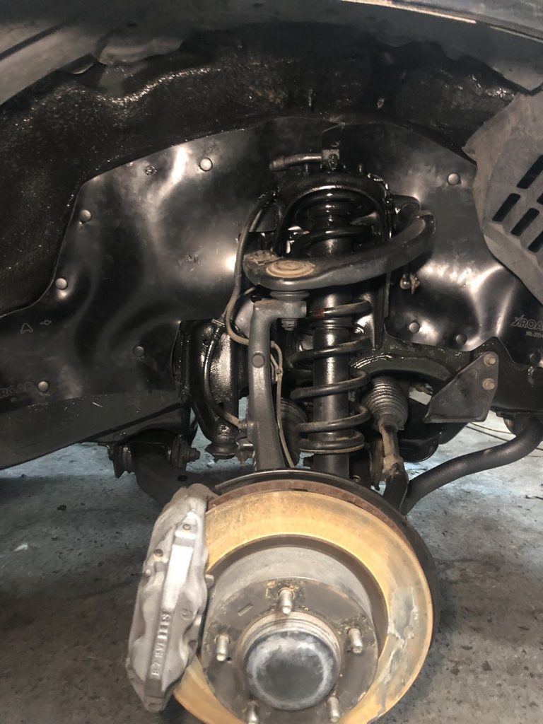 Комплект посиленого брудозахисту моторного відсіку з набором кліпс для Toyota Land Cruiser 200