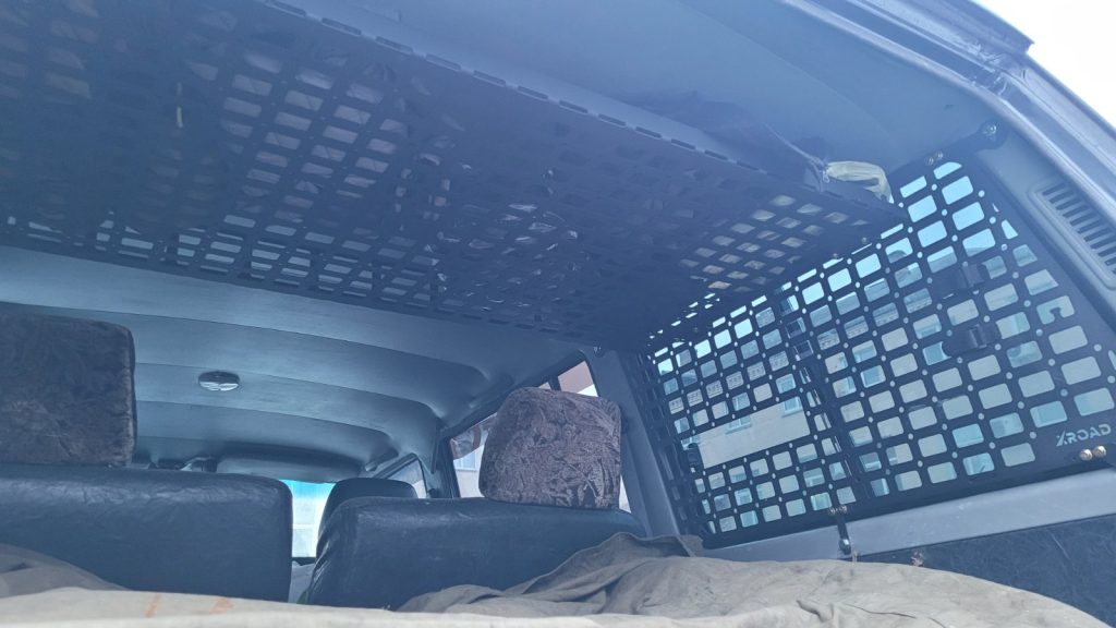 Полиця під стелю в багажник для Nissan Patrol Y60