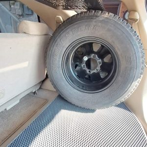 Кронштейн запасного колеса в багажник Toyota Land Cruiser 100