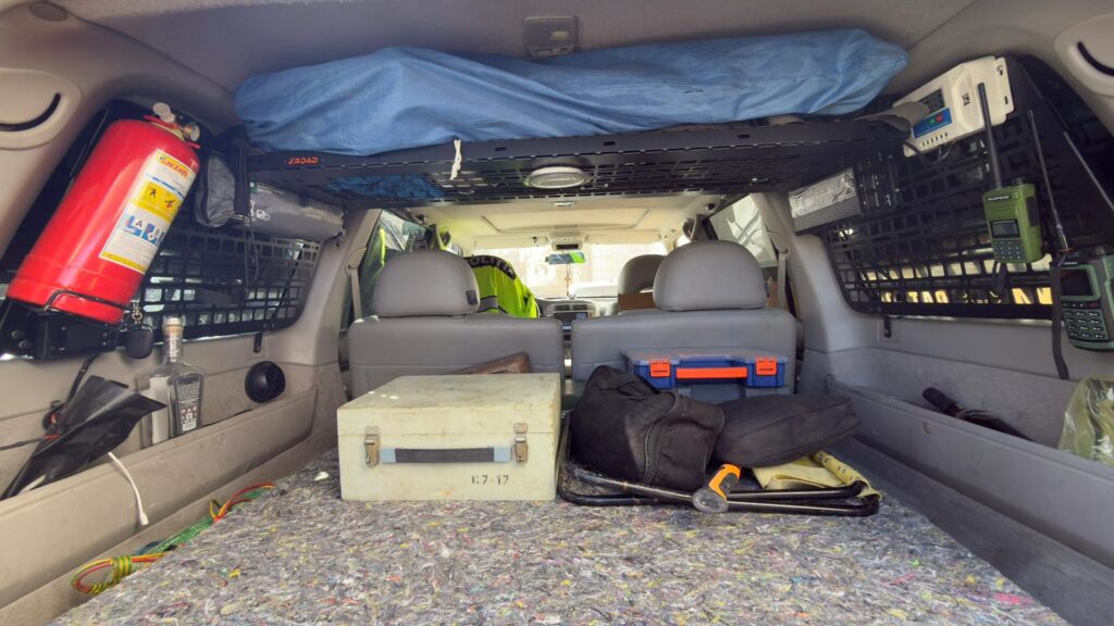 Полиця під стелю в багажник Nissan Patrol Y61