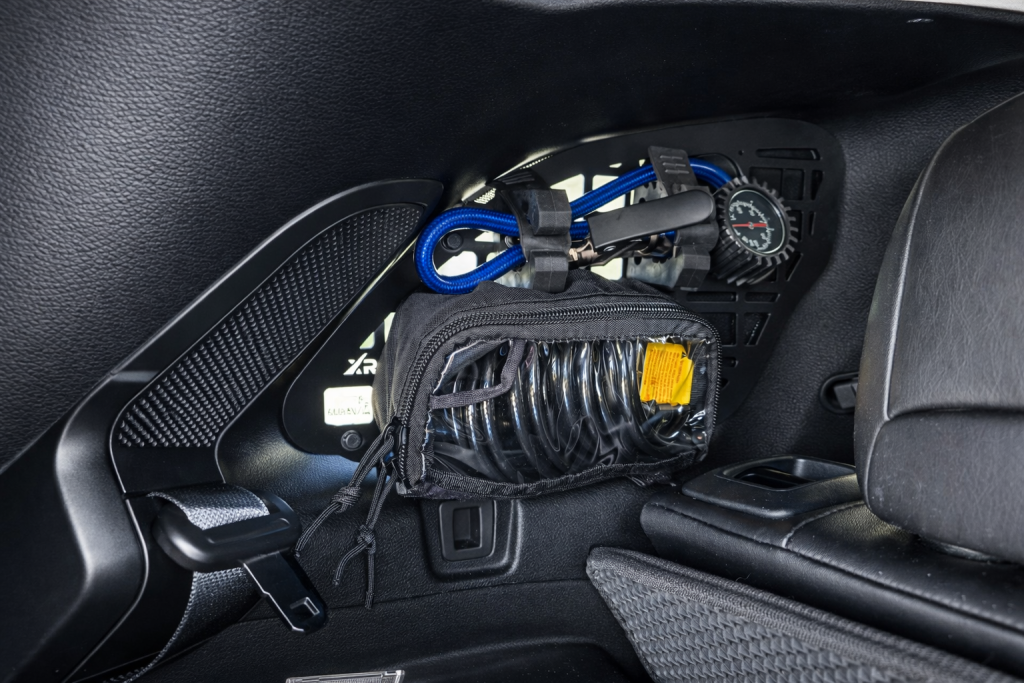 Молле-панель для вікон багажника Jeep Cherokee KL