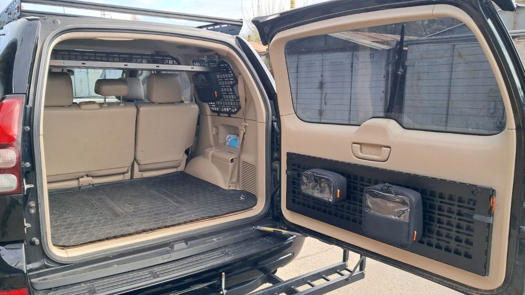 Модульна система зберігання Molle (Молле) для вікон багажника Toyota Land Cruiser Prado 120 / Lexus GX470
