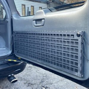 Відкидний стіл на двері багажника Prado 120 / Lexus GX470 — експедиційний складний MOLLE стіл