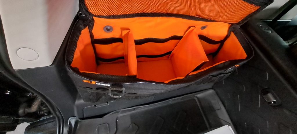 Сумка-органайзер в багажник FJ Cruiser