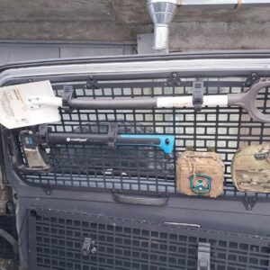 Панель Молле на вікно дверей багажника Mitsubishi Pajero Wagon 3