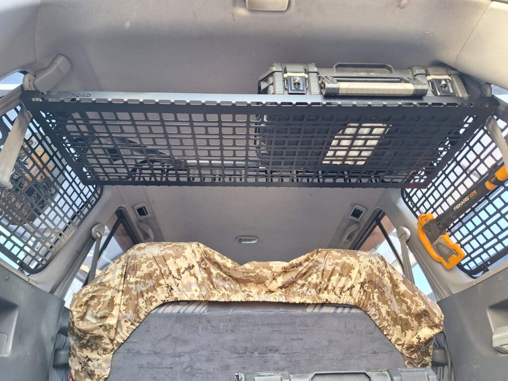 Полиця під стелю в багажник Toyota 4Runner 210