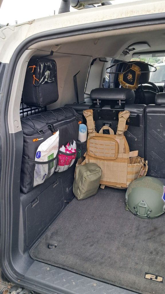 Сумка-органайзер в багажник FJ Cruiser