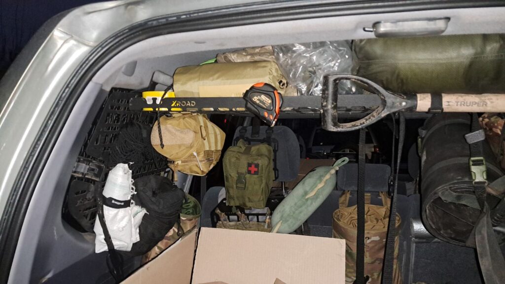 Полиця під стелю в багажник Toyota 4Runner G3 180 (1996-2002)