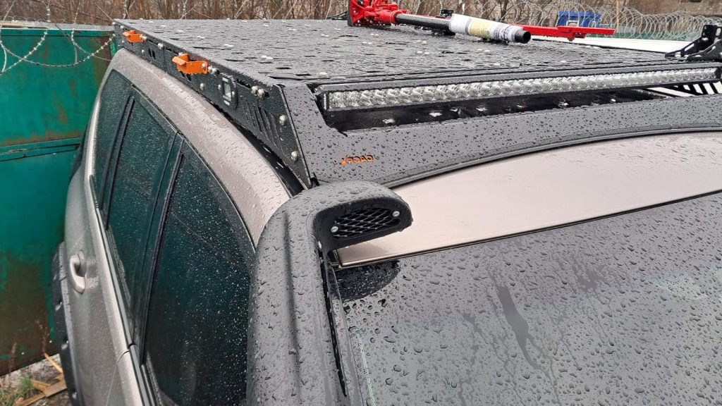 Універсальне кріплення додаткового освітлення