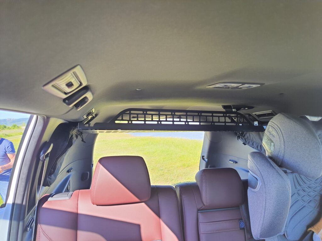 Термосумка-органайзер на вікно багажника Mitsubishi Pajero Sport 3 (2014+)