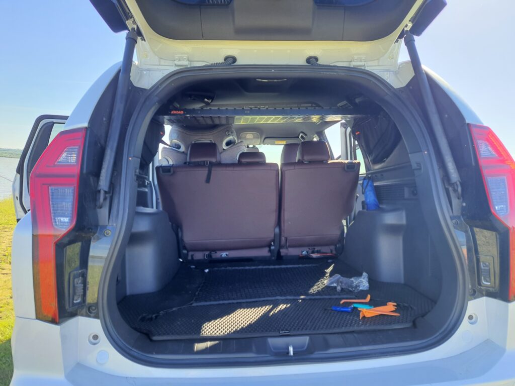 Термосумка-органайзер на вікно багажника Mitsubishi Pajero Sport 3 (2014+)