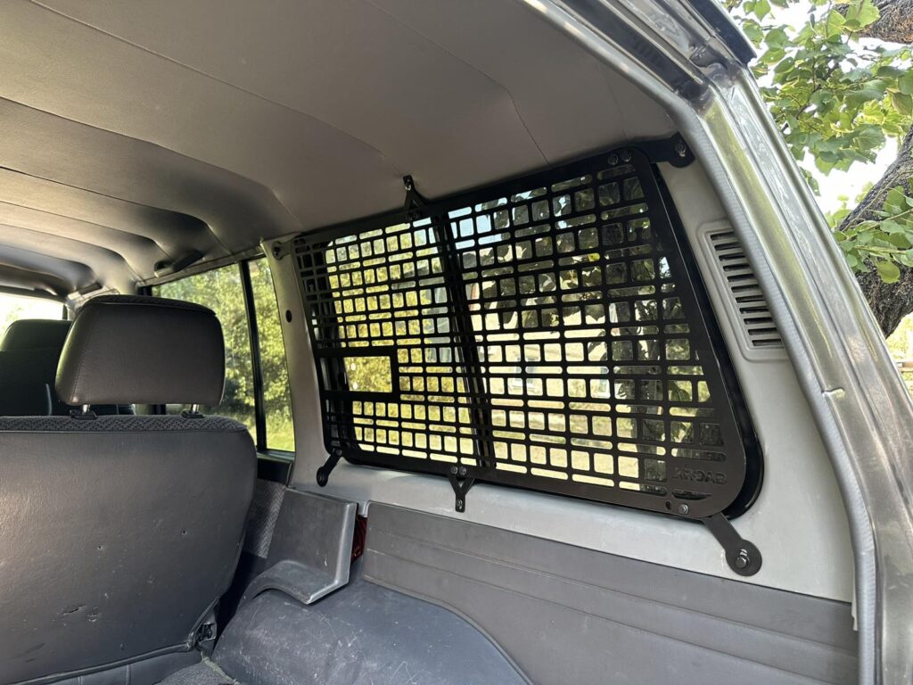 Модульна система зберігання Molle (Молле) для вікон багажника Nissan Patrol Y60