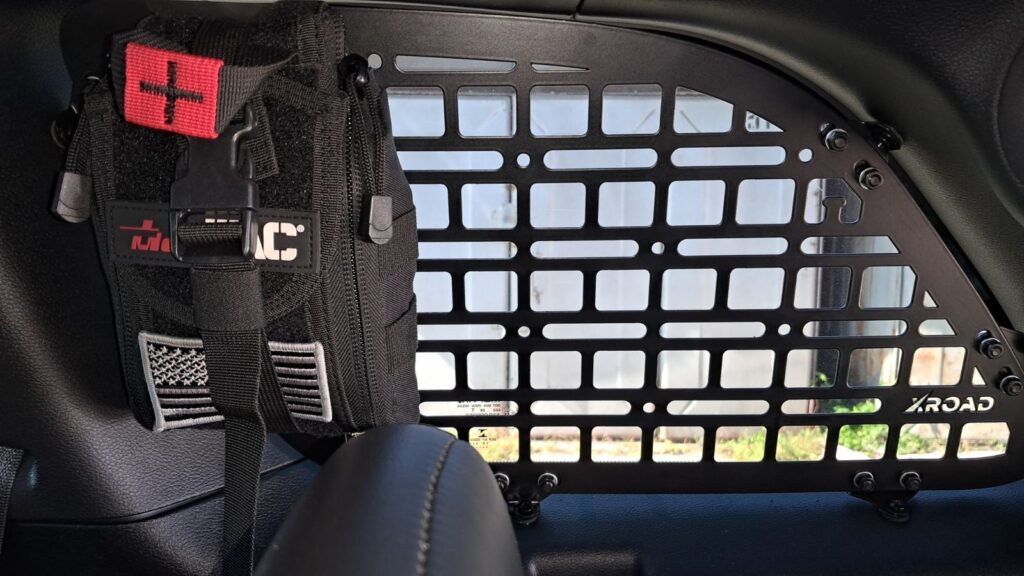 Модульна система зберігання Molle (Молле) для вікон багажника Jeep Grand Cherokee WK2 (2011-2022)