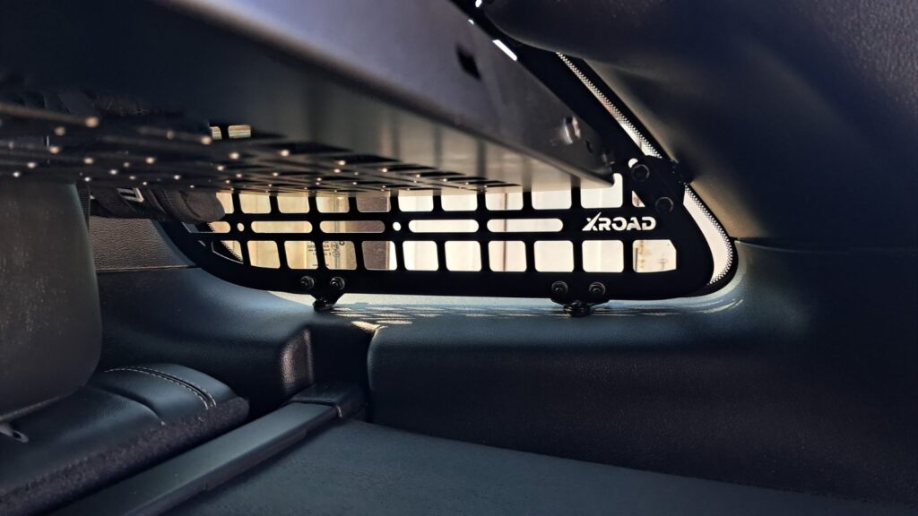 Модульна система зберігання Molle (Молле) для вікон багажника Jeep Grand Cherokee WK2 (2011-2022)