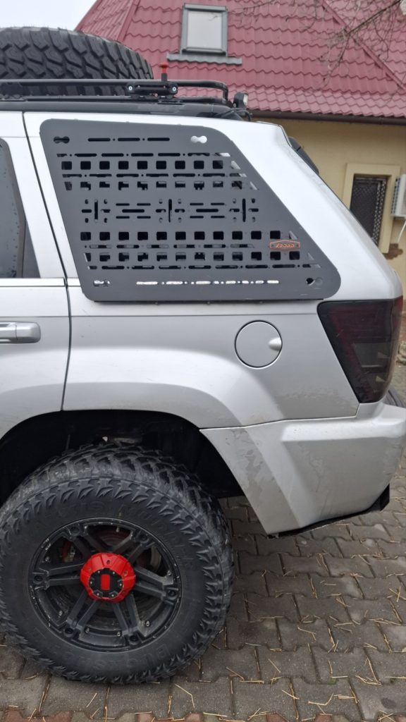 Зовнішня Molle (Молле) панель для Jeep Grand Cherokee WK1