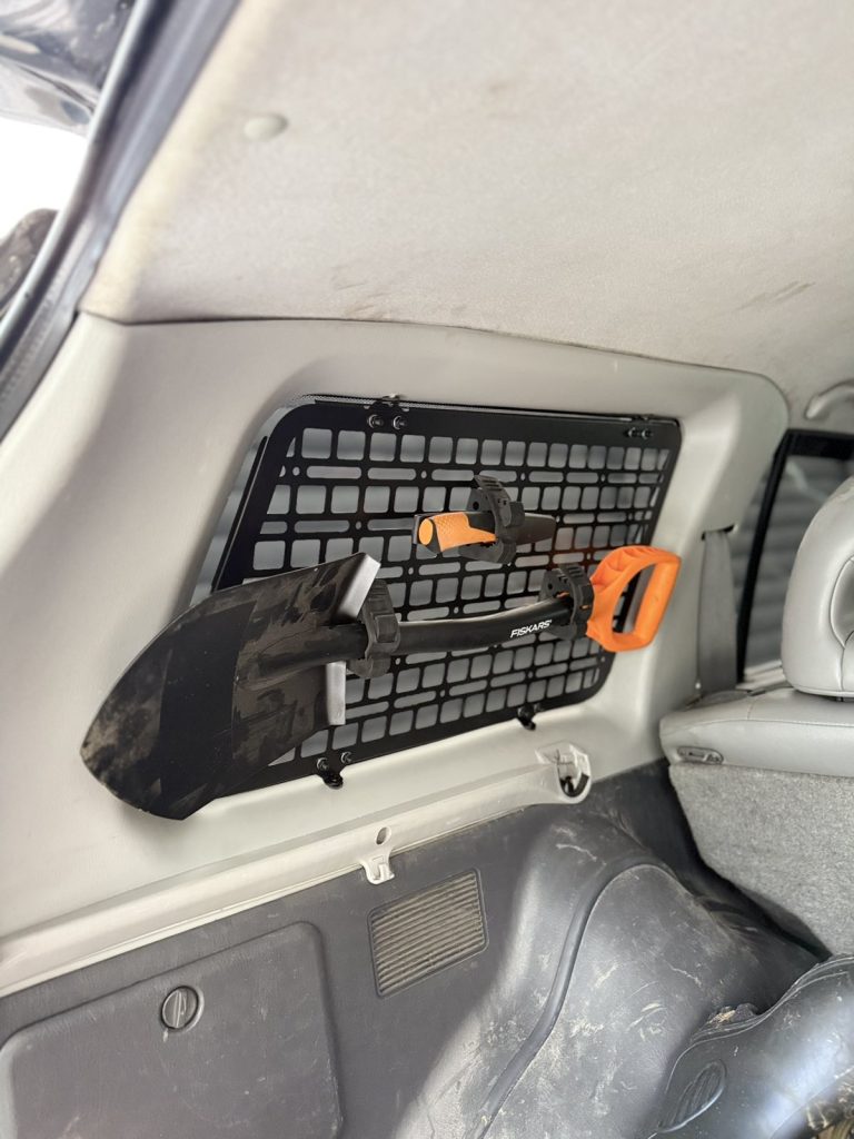 Модульна система зберігання Molle (Молле) для вікон багажника Mitsubishi Pajero Sport 1