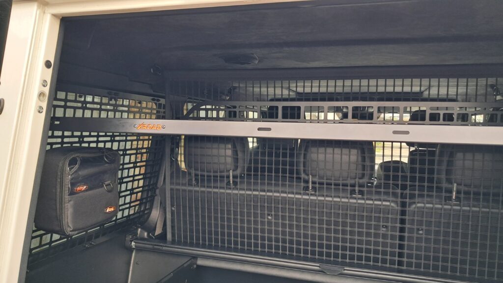 Модульна система зберігання Molle (Молле) для вікон багажника Mercedes G-Class W463 (1990-2018)