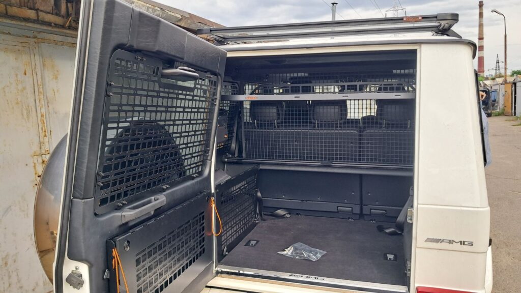 Модульна система зберігання Molle (Молле) для вікон багажника Mercedes G-Class W463 (1990-2018)