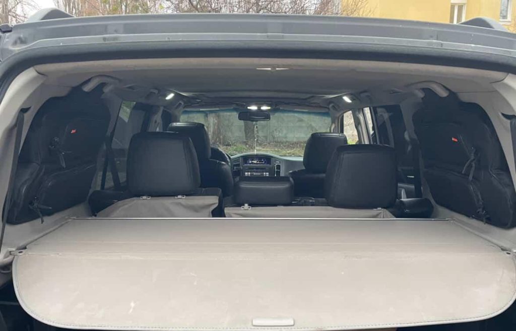 Термосумка-органайзер на вікно багажника Mitsubishi Pajero G4 (2006-2021)