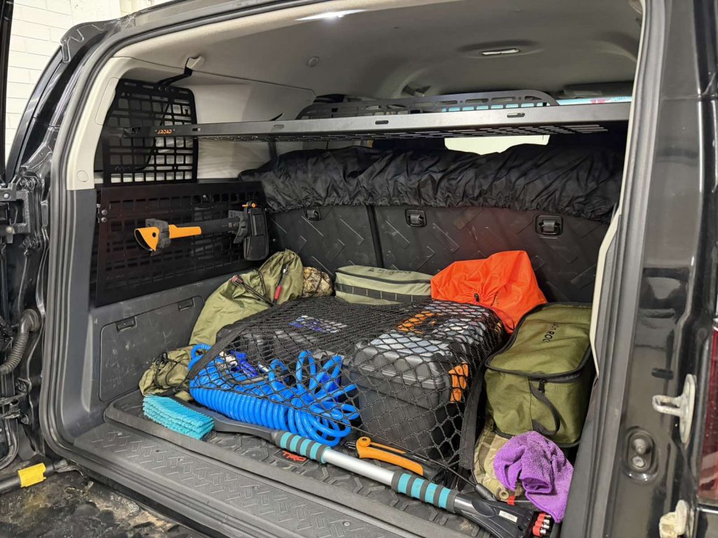 Полиця під стелю в багажник для Toyota FJ Cruiser