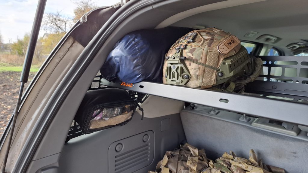 Полиця під стелю в багажник Mercedes ML270 / W163 (1997-2005)