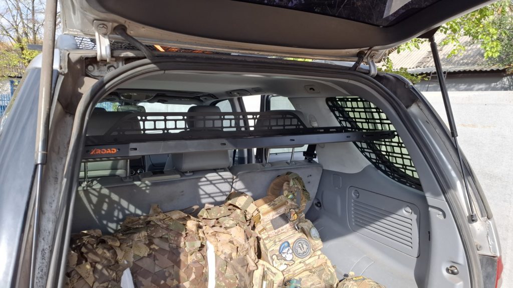 Полиця під стелю в багажник Mercedes ML270 / W163 (1997-2005)