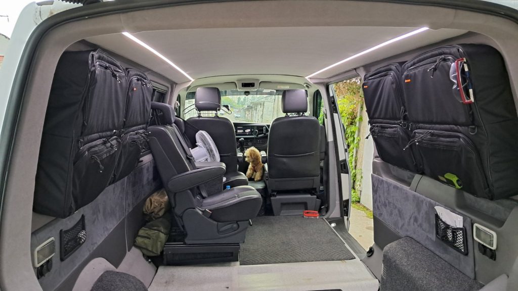 Термосумка-органайзер на вікно Volkswagen Transporter T5 (2003-2015) / T6 (2015-2024)