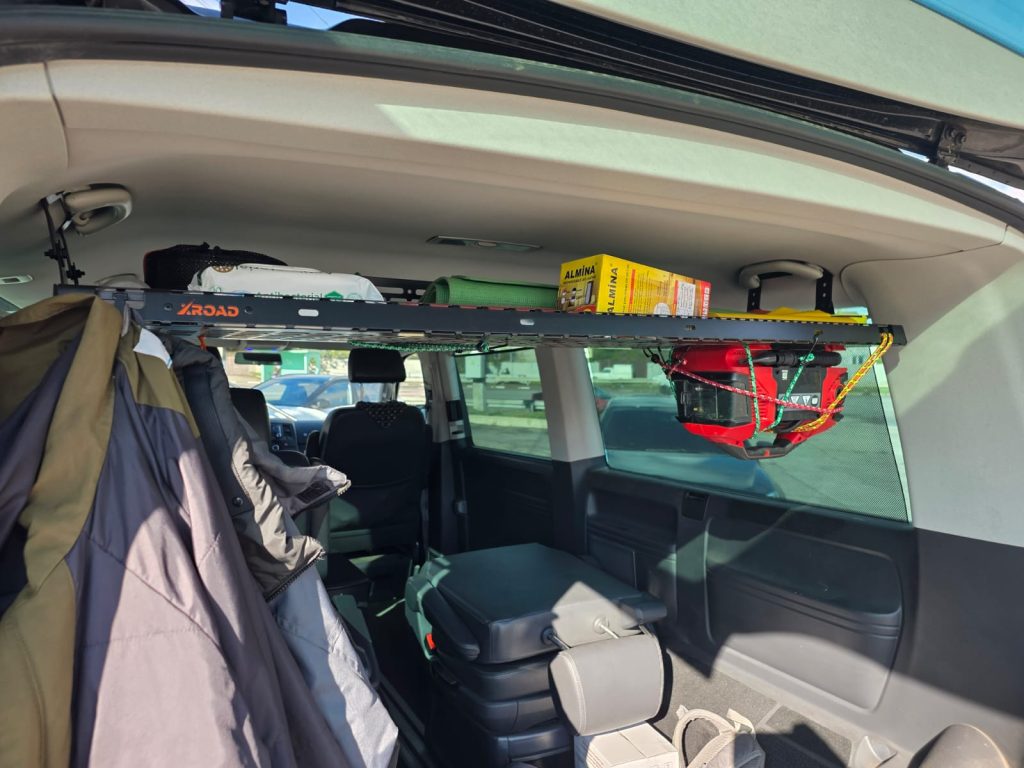 Полиця під стелю в багажник Volkswagen Transporter T6 (2015-2024)