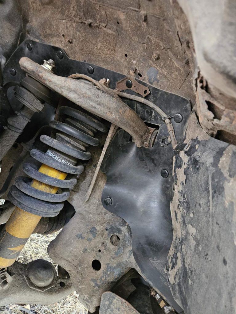 Комплект офроудних пильників моторного відсіку з набором кліпс для Toyota Land Cruiser Prado 90 (1996-2002)