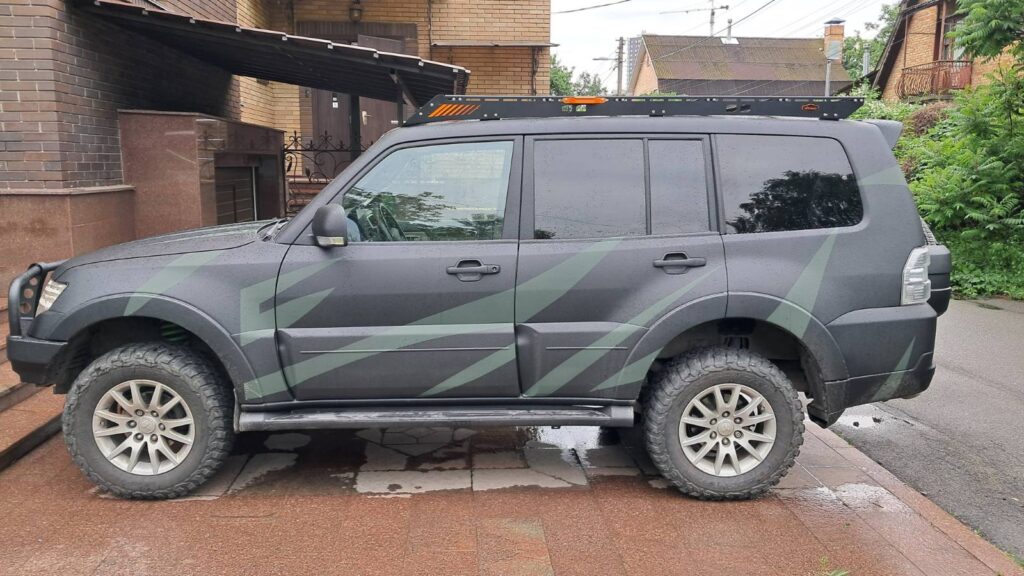 Експедиційний багажник платформа на дах Mitsubishi Pajero Wagon 4