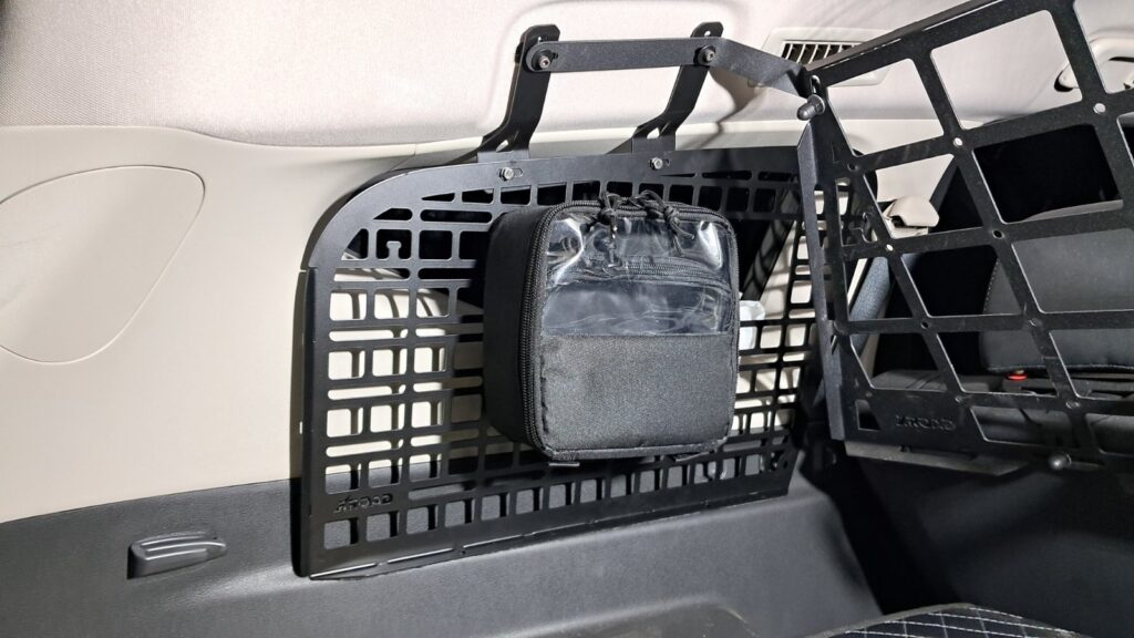 Модульна система зберігання Molle (Молле) для вікон багажника Mitsubishi Pajero Sport 3