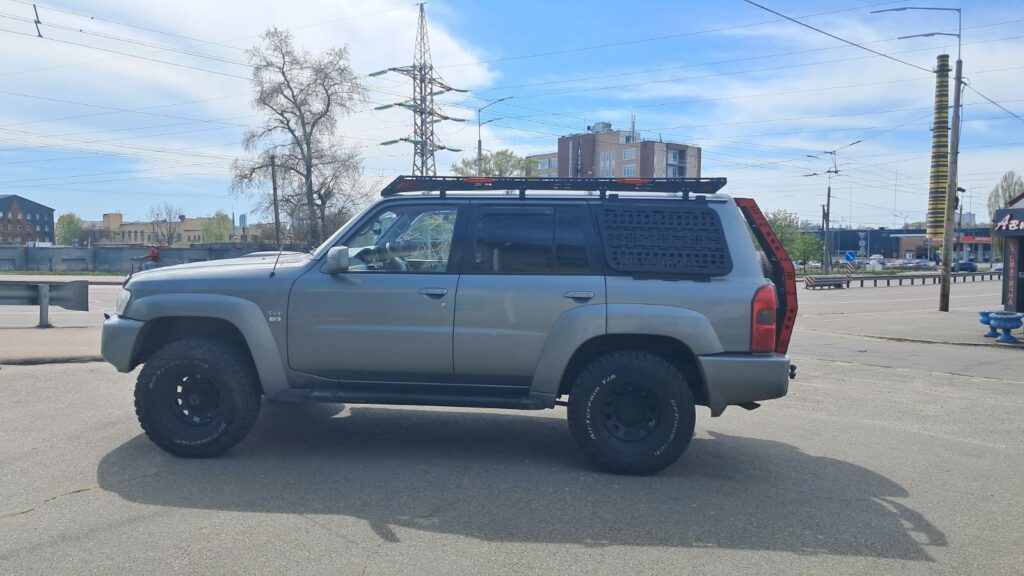 Драбина для Nissan Patrol Y61 (1997+)