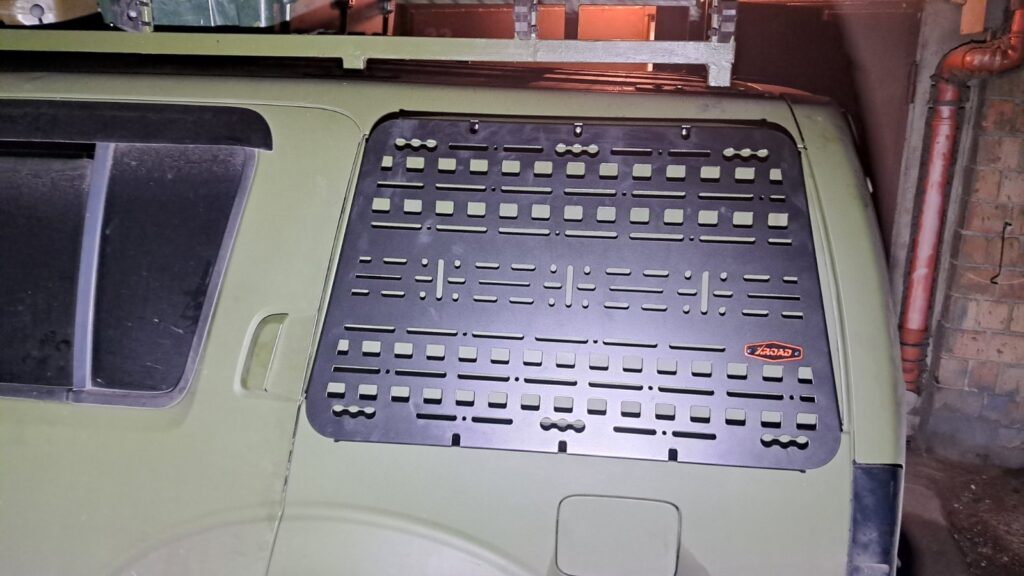 Зовнішня Molle (Молле) панель для Nissan Pathfinder R51 (2004-2012)