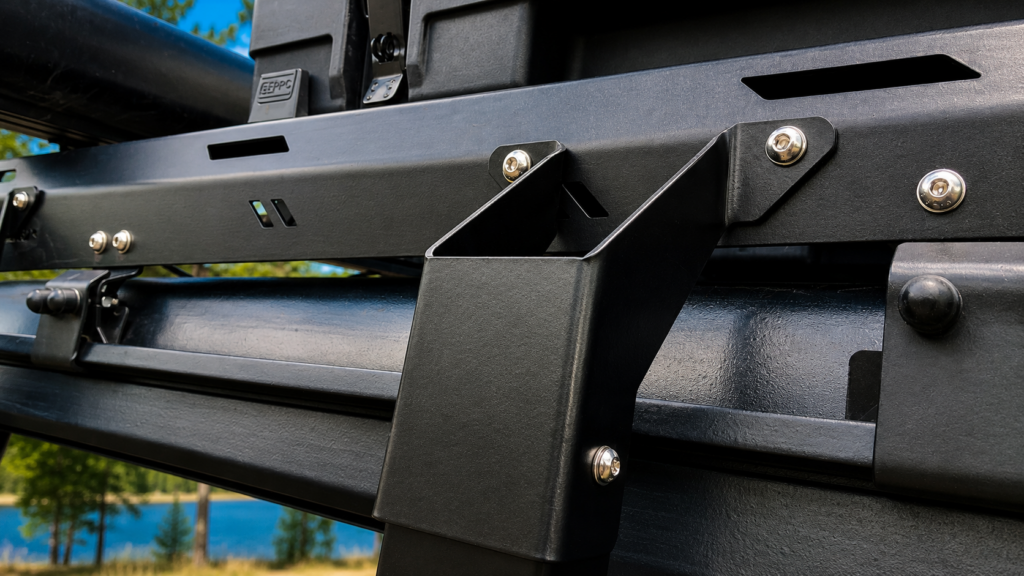 Зовнішня MOLLE-драбина для Jeep Wrangler – експедиційна драбина XRoad з кріпленням для спорядження