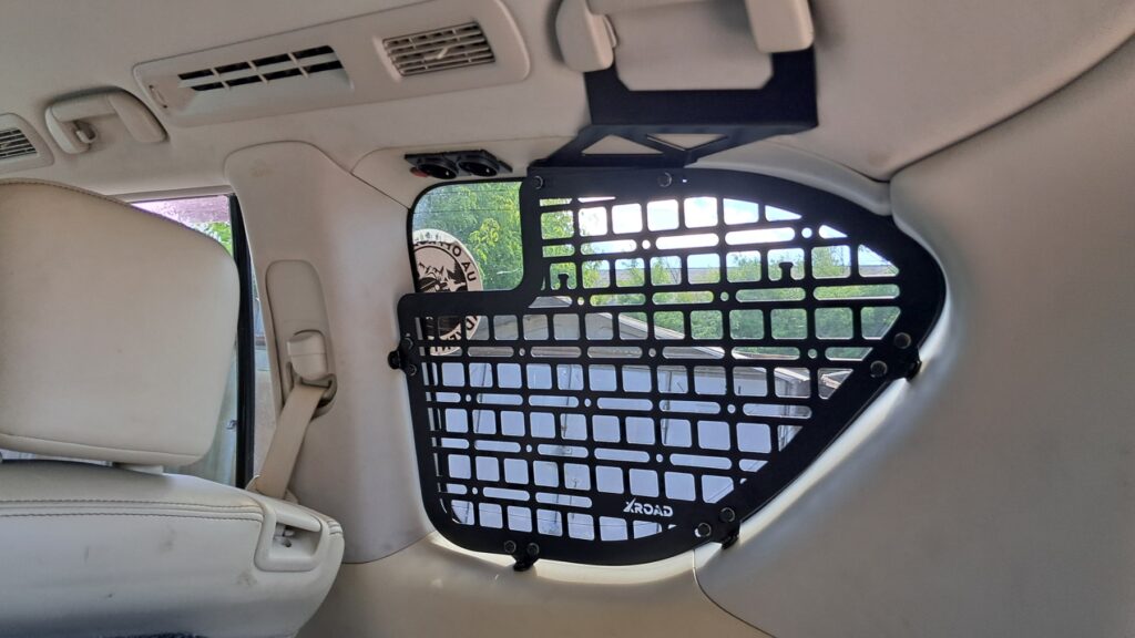 MOLLE панель Nissan Patrol Y62 на вікно багажника XRoad