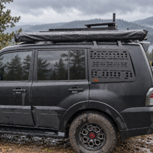 Зовнішня MOLLE-панель на вікно Mitsubishi Pajero Sport 1 XRoad