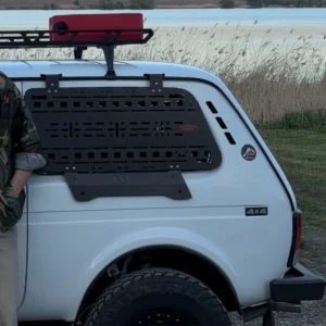 Зовнішня MOLLE-панель на вікно Lada Niva XRoad